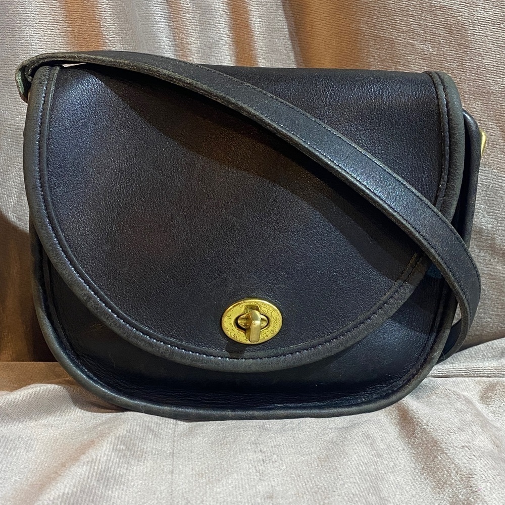 Vintage Coach Watson #9981 Black Leather Crossbody Bag